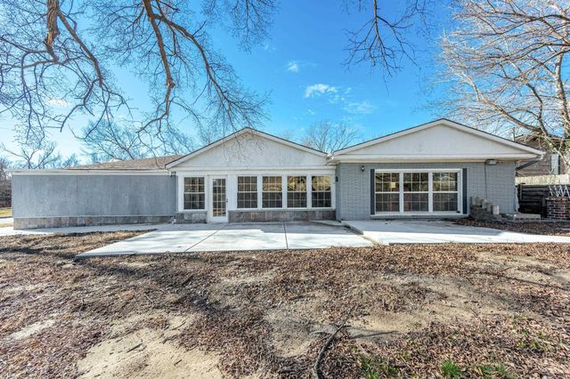 1128 N Kevin Rd, Wichita, KS 67208