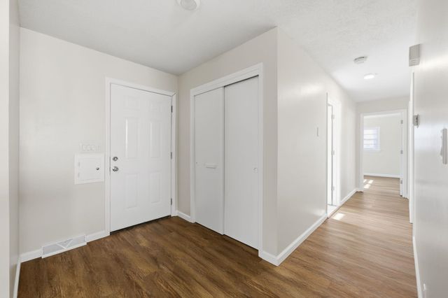 1128 N Kevin Rd, Wichita, KS 67208