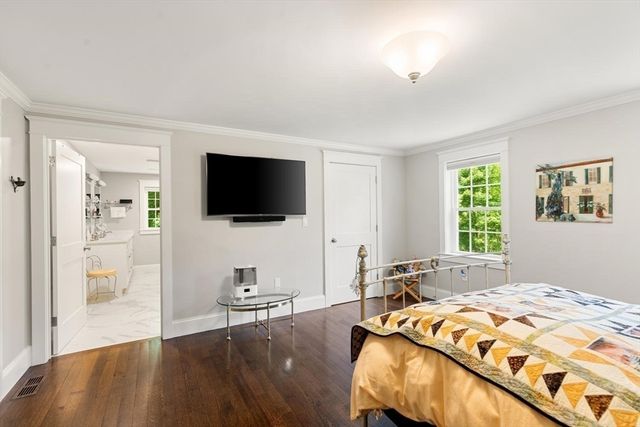 27 Samoset Rd, Woburn, MA 01801