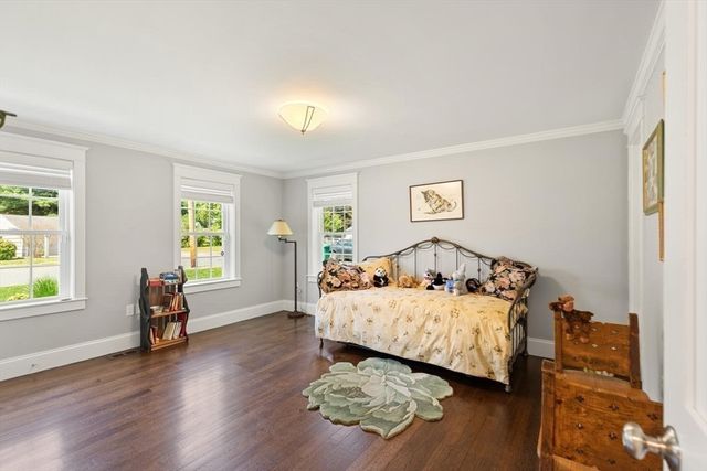 27 Samoset Rd, Woburn, MA 01801