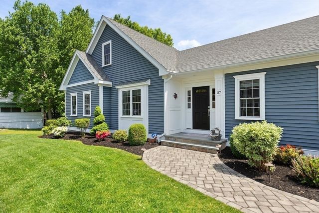 27 Samoset Rd, Woburn, MA 01801