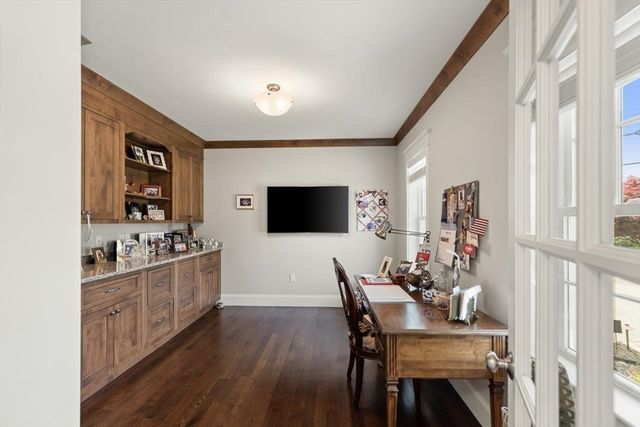 27 Samoset Rd, Woburn, MA 01801