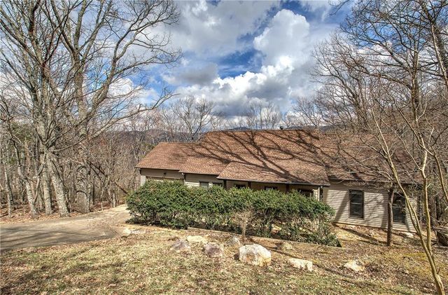 207 Stone Ridge Court, Jasper, GA 30143