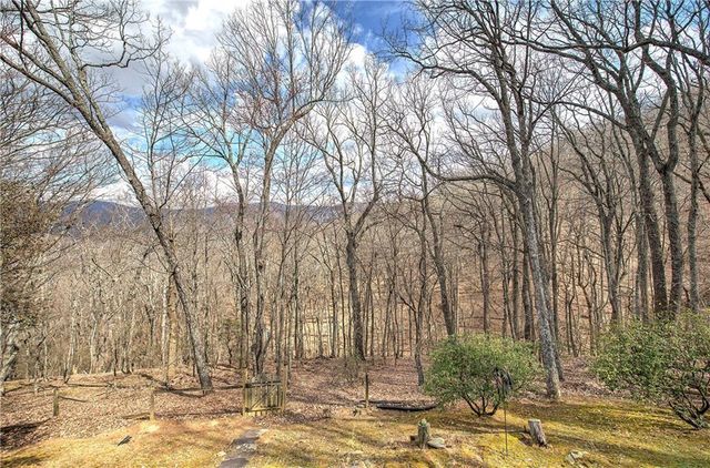 207 Stone Ridge Court, Jasper, GA 30143
