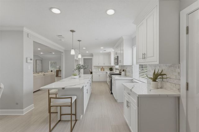 9323 Braes Bayou Drive, Houston, TX 77074