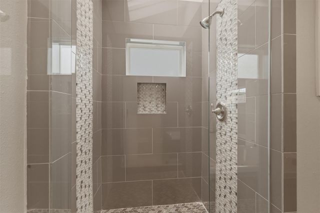 9323 Braes Bayou Drive, Houston, TX 77074