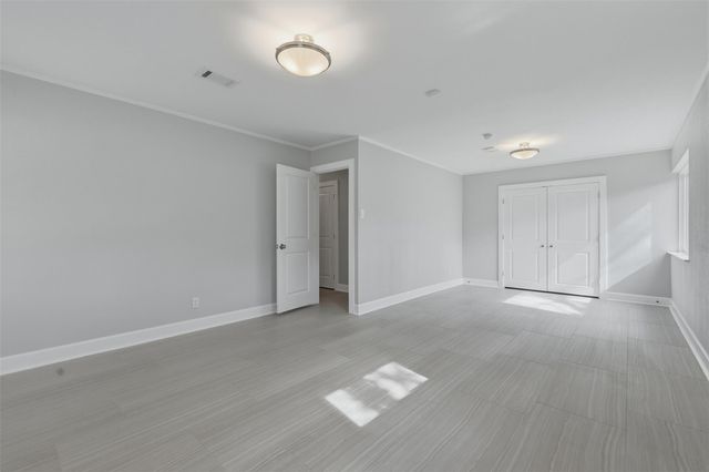 9323 Braes Bayou Drive, Houston, TX 77074