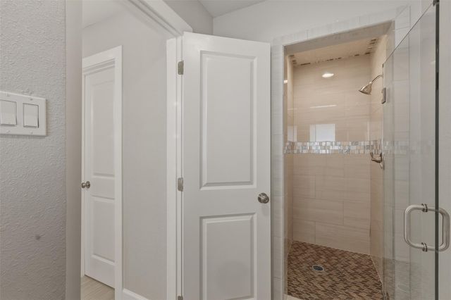 9323 Braes Bayou Drive, Houston, TX 77074