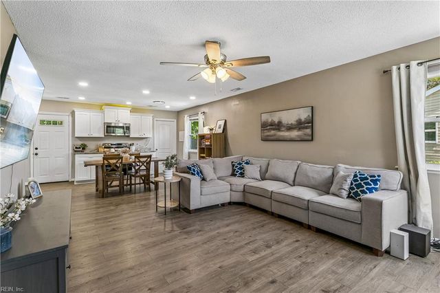 326 Duluth CT, Hampton, VA 23666