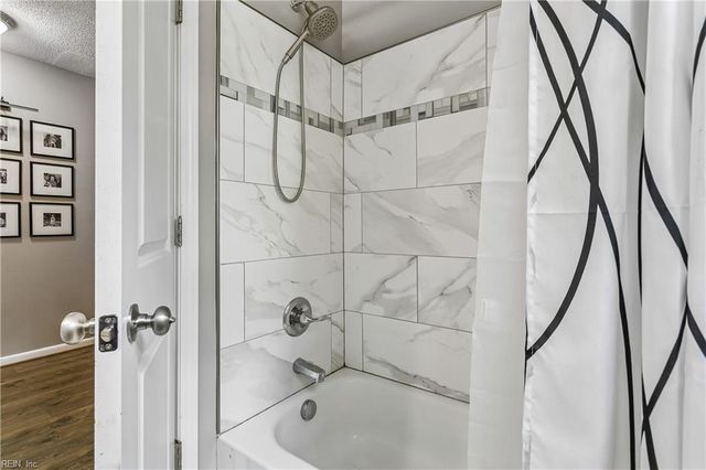 326 Duluth CT, Hampton, VA 23666