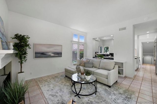 13502 Caminito Carmel, San Diego, CA 92014