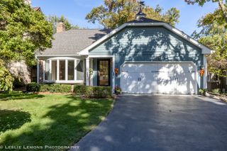 577 Lee Street, Glen Ellyn, IL 60137