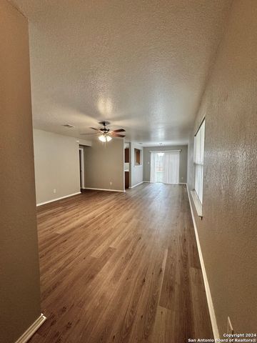 6075 KENSINGER PASS, Converse, TX 78109