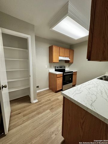 6075 KENSINGER PASS, Converse, TX 78109