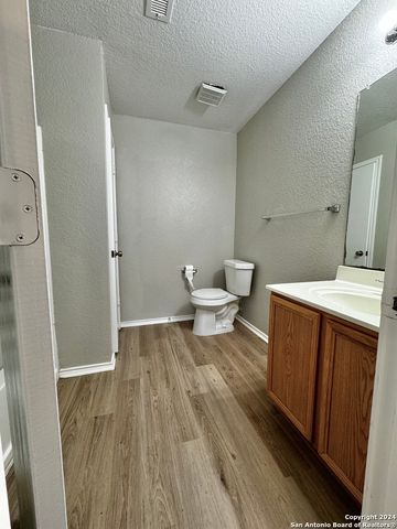 6075 KENSINGER PASS, Converse, TX 78109