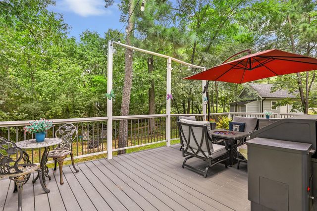 561 N Royale Greens Drive, Coldspring, TX 77331