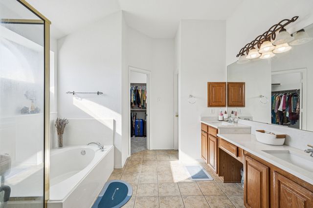 5233 Alta Loma Drive, Fort Worth, TX 76244