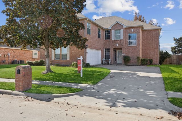 5233 Alta Loma Drive, Fort Worth, TX 76244