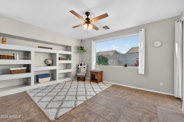 17558 W LAVENDER Lane, Goodyear, AZ 85338