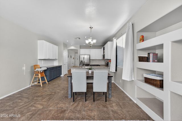 17558 W LAVENDER Lane, Goodyear, AZ 85338