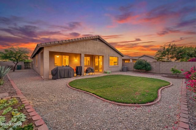 17558 W LAVENDER Lane, Goodyear, AZ 85338