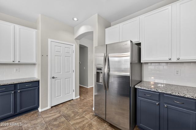 17558 W LAVENDER Lane, Goodyear, AZ 85338