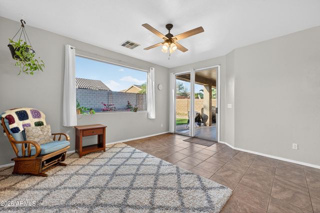 17558 W LAVENDER Lane, Goodyear, AZ 85338