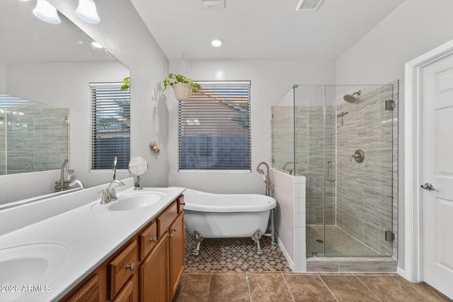 17558 W LAVENDER Lane, Goodyear, AZ 85338