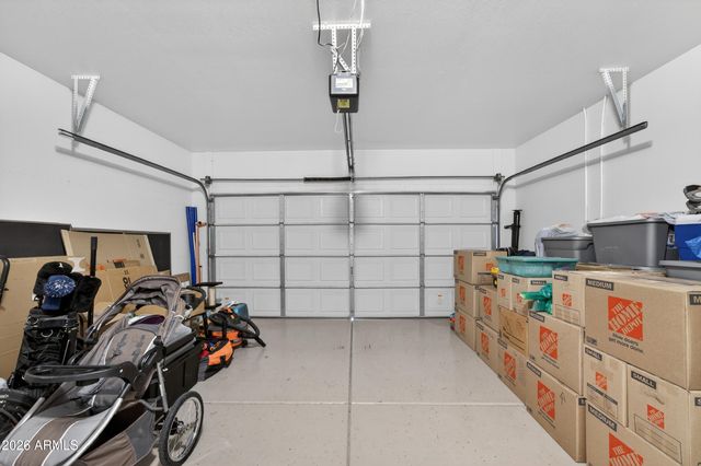 17558 W LAVENDER Lane, Goodyear, AZ 85338