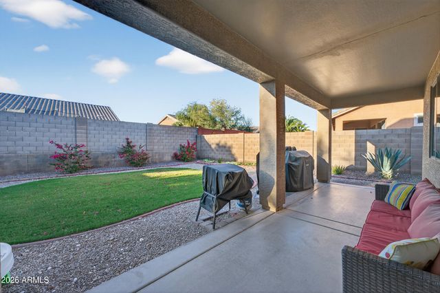 17558 W LAVENDER Lane, Goodyear, AZ 85338