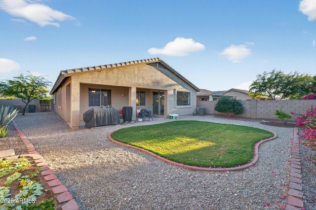 17558 W LAVENDER Lane, Goodyear, AZ 85338