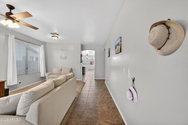 17558 W LAVENDER Lane, Goodyear, AZ 85338