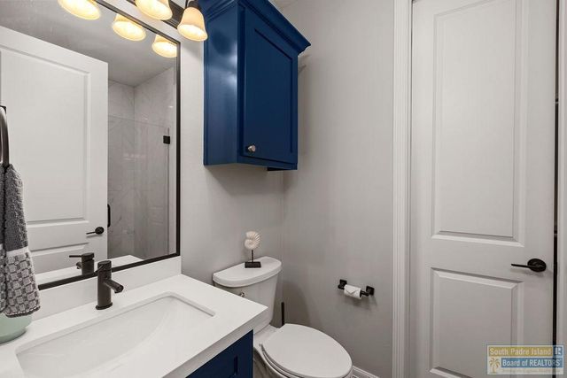 124 Torrey Pines Dr., Laguna Vista, TX 78578