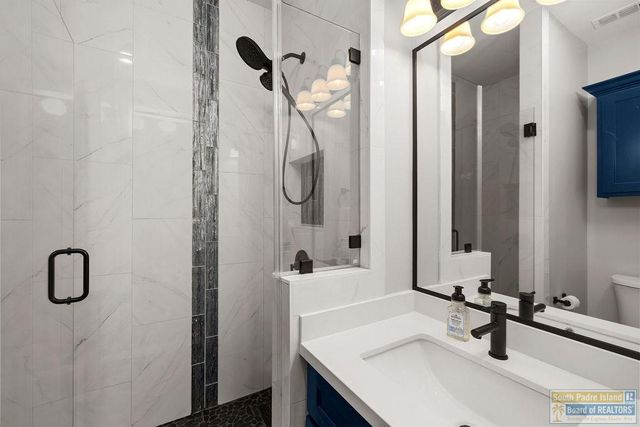 124 Torrey Pines Dr., Laguna Vista, TX 78578