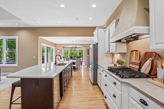 8801 Fairway Oaks Drive, Verona, WI 53593