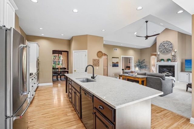 8801 Fairway Oaks Drive, Verona, WI 53593