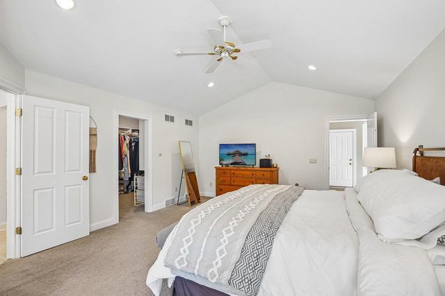 8801 Fairway Oaks Drive, Verona, WI 53593