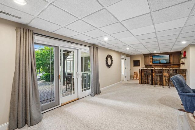 8801 Fairway Oaks Drive, Verona, WI 53593
