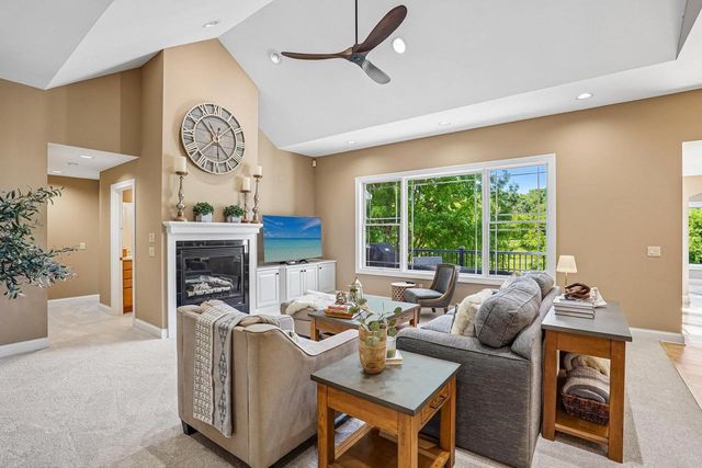 8801 Fairway Oaks Drive, Verona, WI 53593