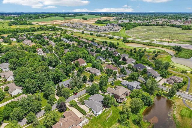 8801 Fairway Oaks Drive, Verona, WI 53593