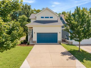 2012A Rosemary Ln, Nashville, TN 37210