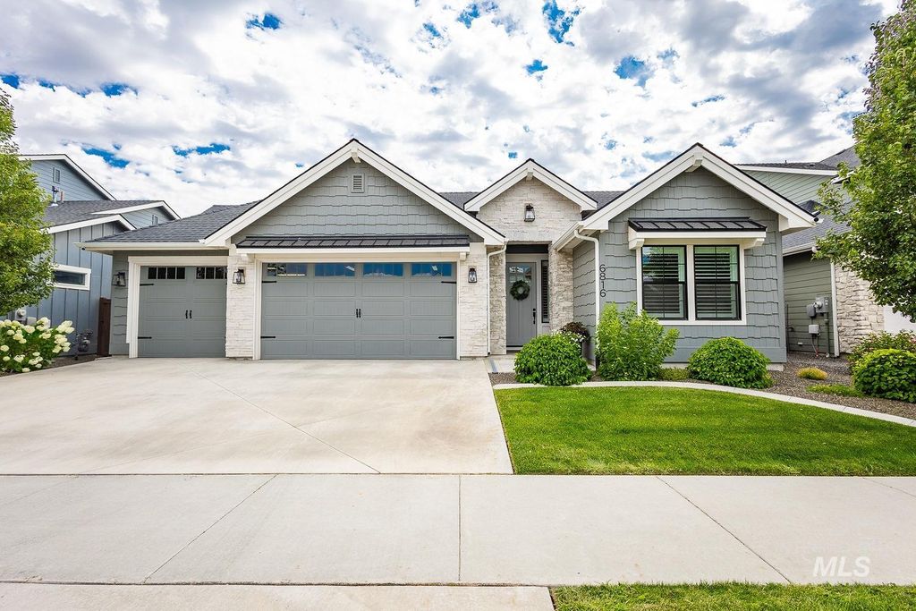 6816 N Maplestone, Meridian, ID 83646