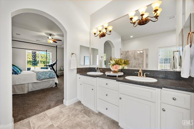 1601 Pissarro Way, Bakersfield, CA 93314