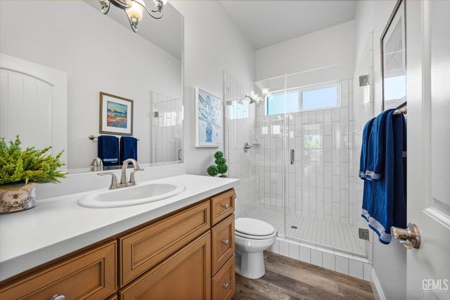 1601 Pissarro Way, Bakersfield, CA 93314