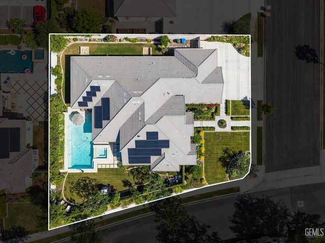 1601 Pissarro Way, Bakersfield, CA 93314