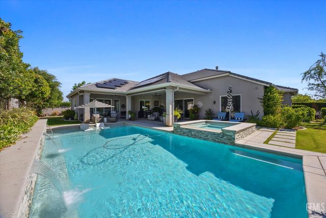 1601 Pissarro Way, Bakersfield, CA 93314