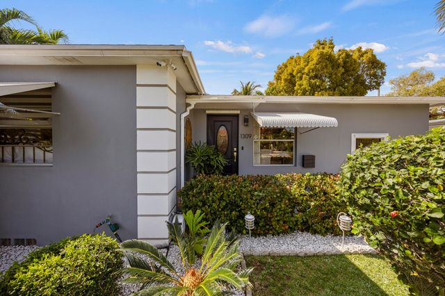 1309 N N Street, Lake Worth Beach, FL 33460