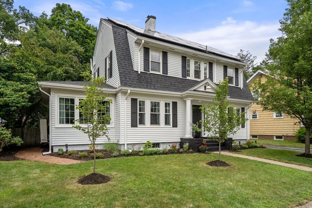 38 Upland Rd, Attleboro, MA 02703