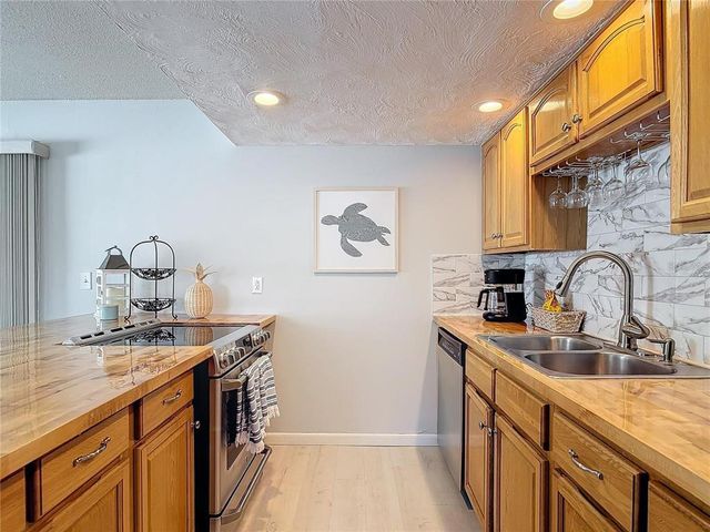 910 MAPLE STREET A & B, New Smyrna Beach, FL 32169