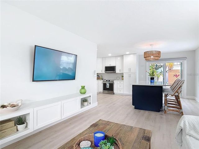 910 MAPLE STREET A & B, New Smyrna Beach, FL 32169